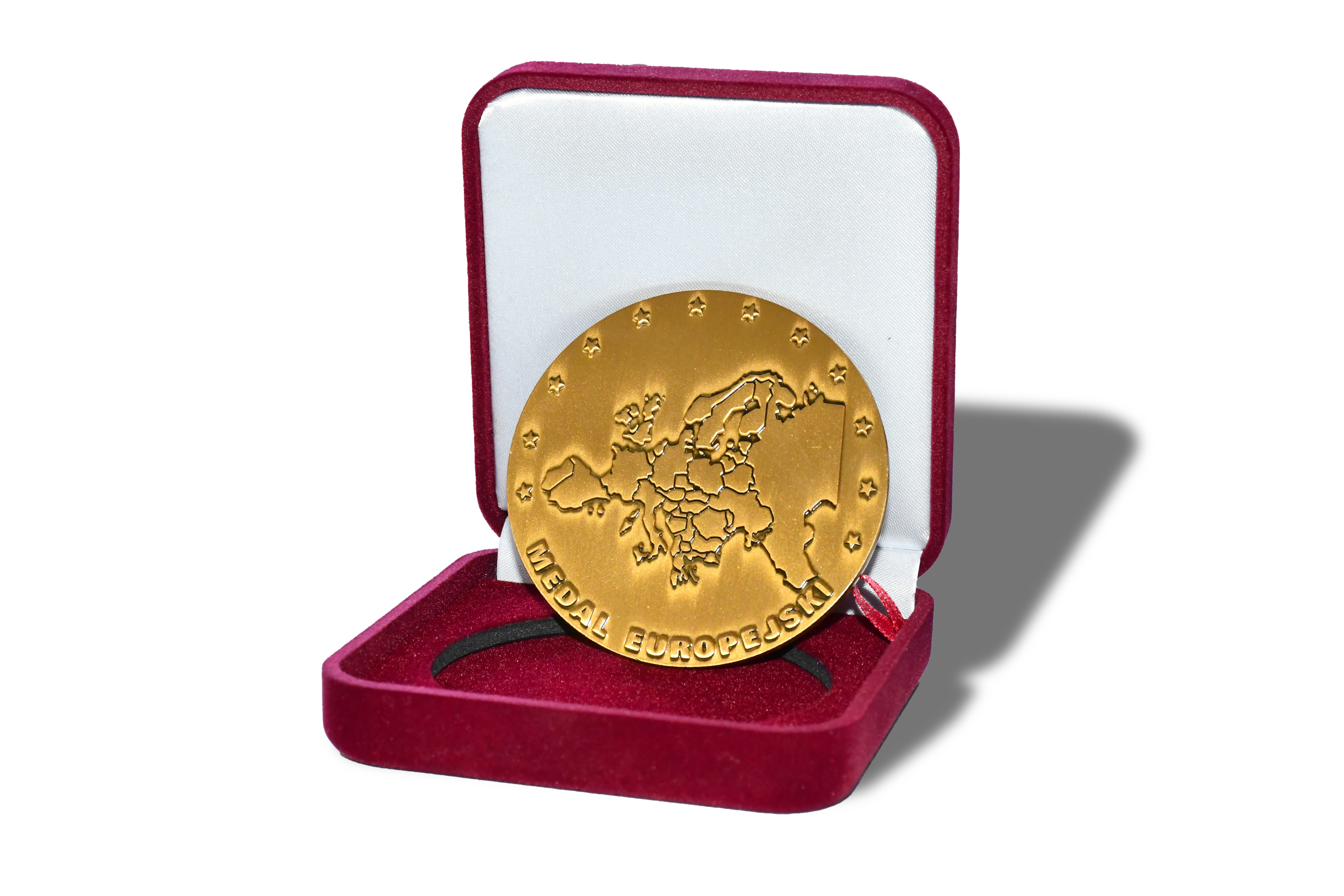 Medal Europejski za szafę SZLB do ładowania akumulatorów rowerów i hulajnóg elektrycznych